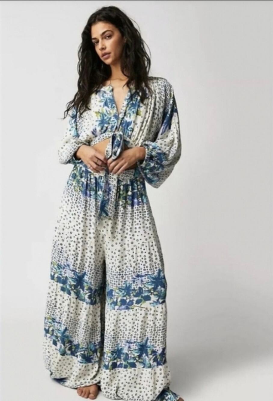 💐 Free People Paradise Jumpsuit – Blue & White – Size Large